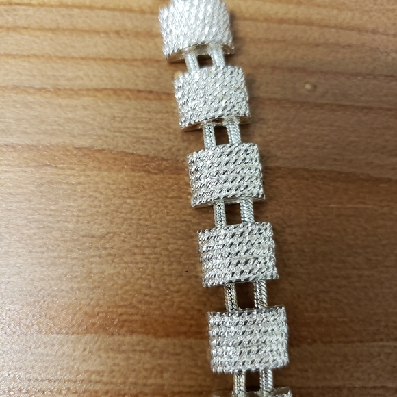 Napier Silver Necklace and Bracelet - Picture 4 of 7